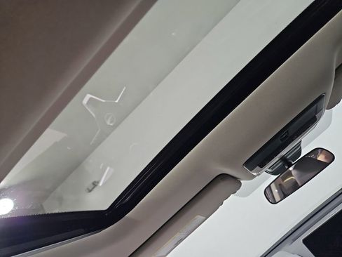 New 2026 Nissan Altima 2.5 SR AWD/4WD image 21