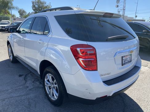 Used 2017 Chevrolet Equinox LT FWD image 10
