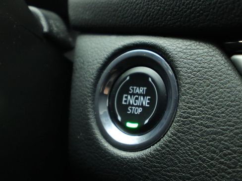 Certified 2024 Cadillac XT4 Premium Luxury image 26