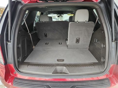 Used 2022 Chevrolet Tahoe LT w/ Luxury Package image 19