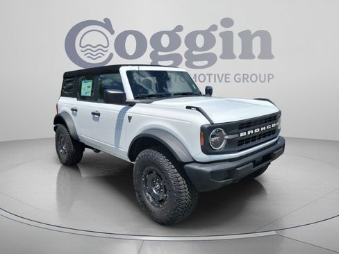 New 2025 Ford Bronco 4-Door w/ Sasquatch Package AWD/4WD image 4
