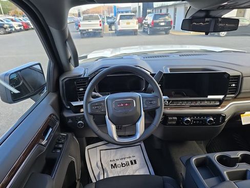 New 2026 GMC Sierra 1500 Elevation image 12