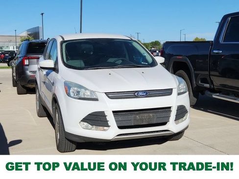 Used 2016 Ford Escape SE FWD image 1