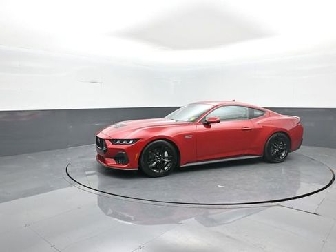 Certified 2024 Ford Mustang GT image 4