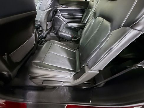 Used 2021 Jeep Grand Cherokee L Limited AWD/4WD image 29
