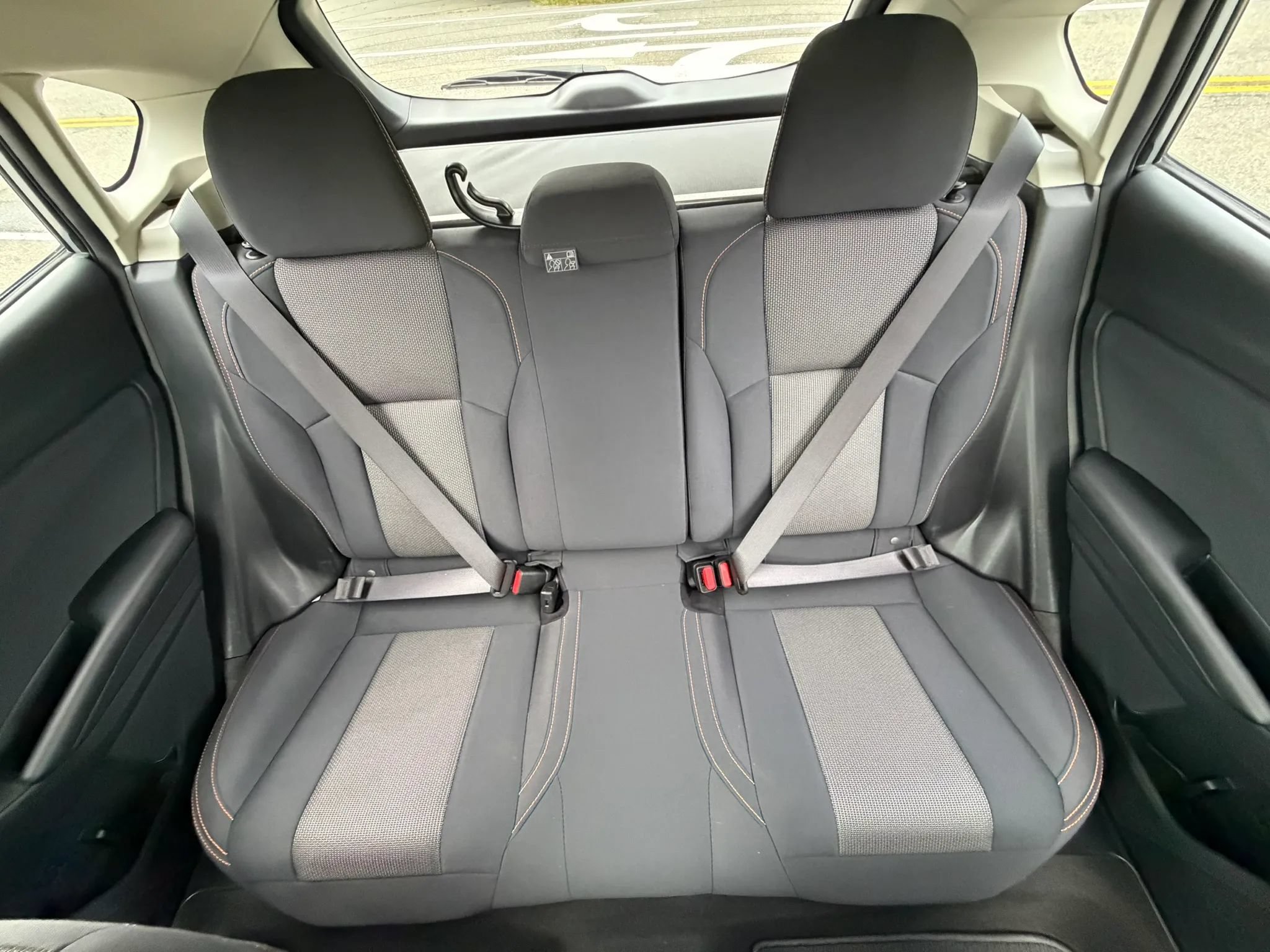 Used 2018 Subaru Crosstrek 2.0i Premium w/ Moonroof Package AWD/4WD image 17