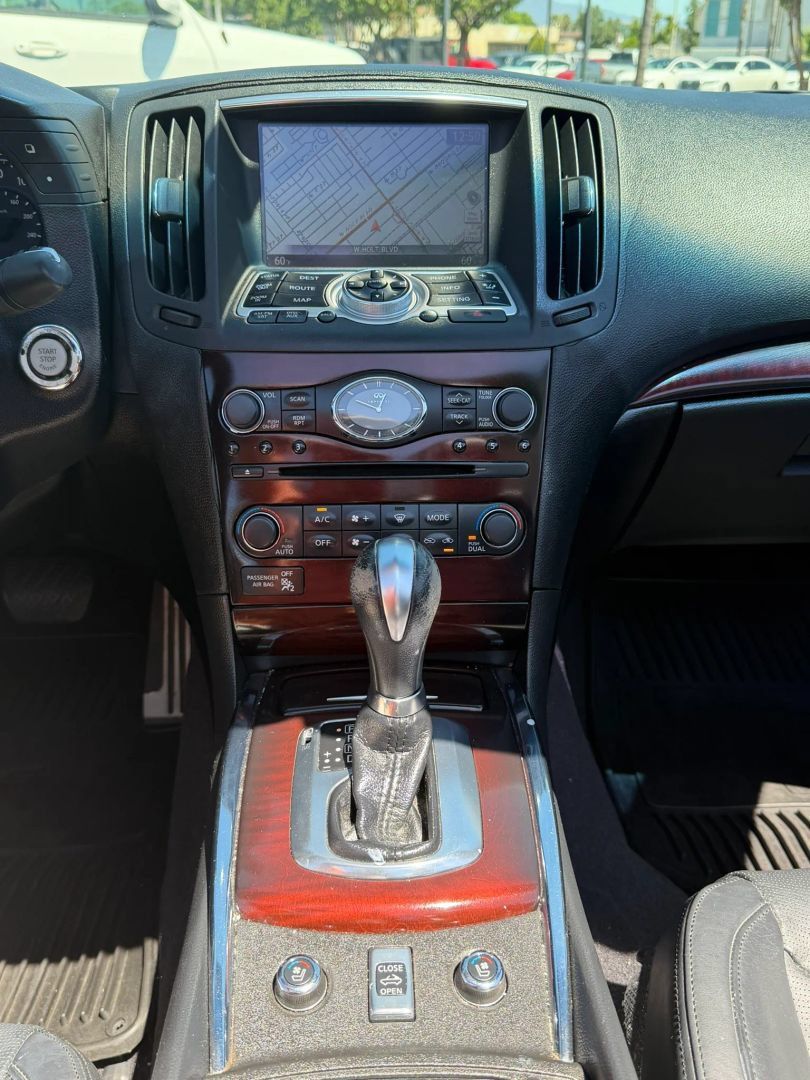 Used 2011 INFINITI G37 Convertible w/ Premium Pkg RWD image 26