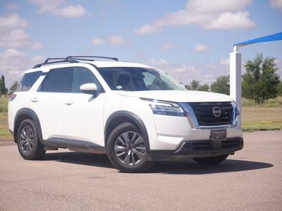 Used 2022 Nissan Pathfinder SV