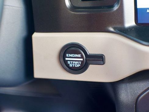 Used 2022 Ford Bronco Wildtrak image 38