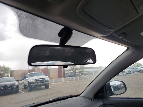 Used 2010 Hyundai Accent GS image 23