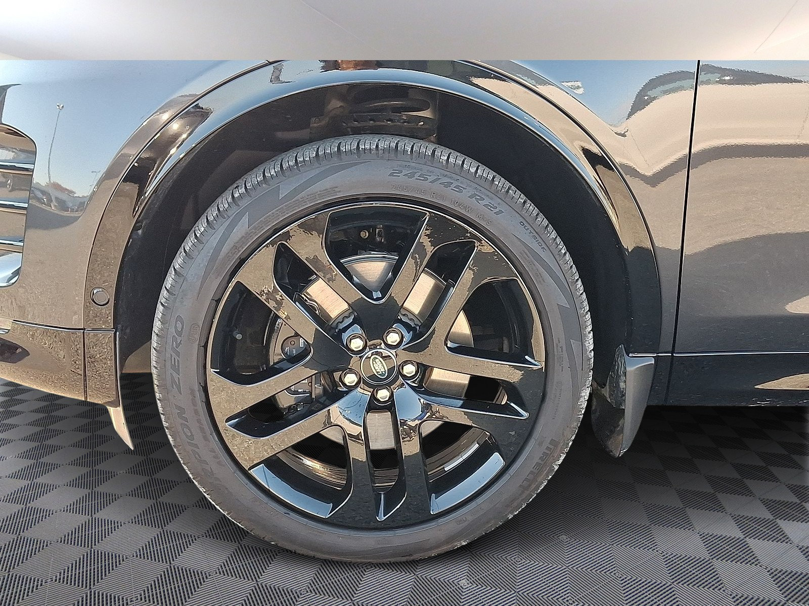 Used 2026 Land Rover Discovery Sport Landmark AWD/4WD image 2