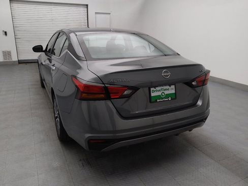 Used 2024 Nissan Altima 2.5 SV image 6