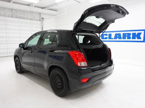 Used 2018 Chevrolet Trax LS w/ LPO, Protection Package image 7