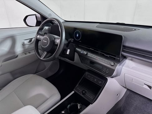 Used 2024 Hyundai Kona SEL FWD image 28