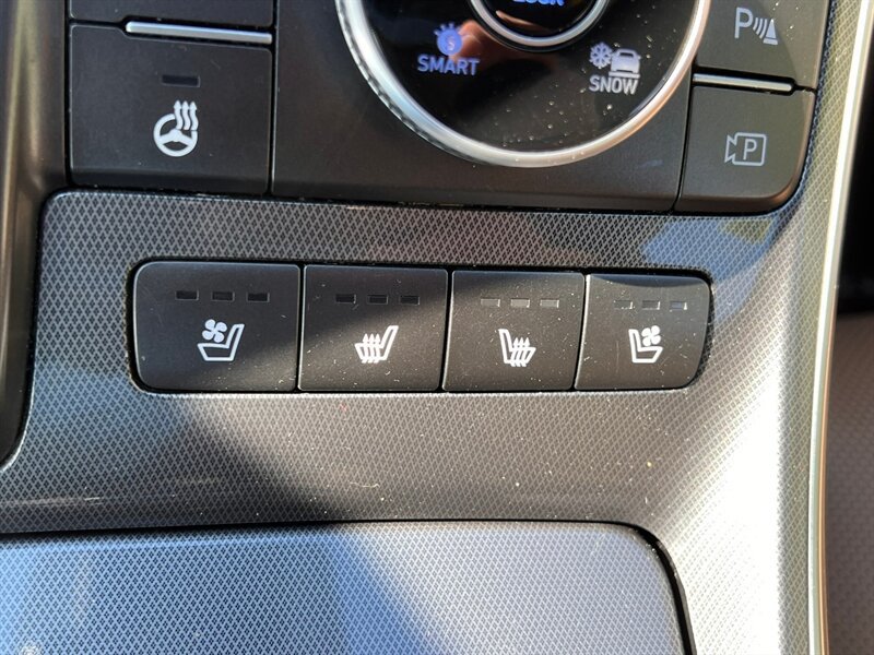 Used 2023 Hyundai Santa Fe Calligraphy AWD/4WD image 39