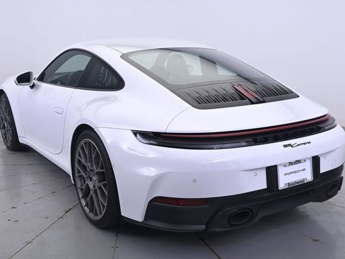 Used 2025 Porsche 911 Carrera image 3