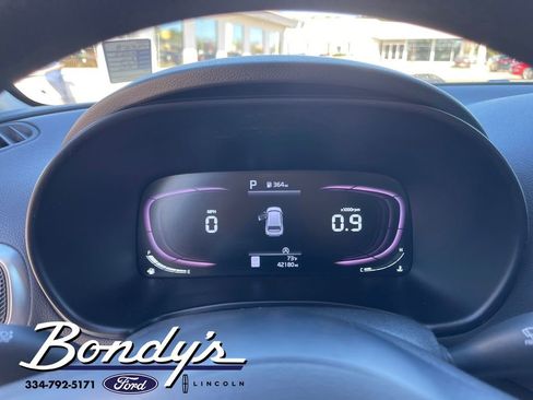 Used 2023 Kia Soul LX w/ LX Technology Package image 5