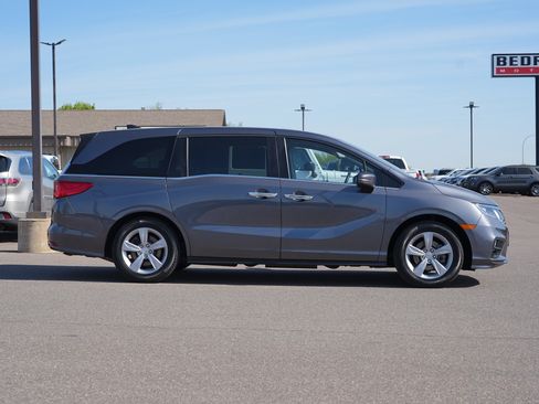 Used 2018 Honda Odyssey EX-L image 2