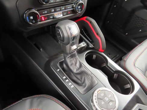 New 2025 Ford Bronco Big Bend w/ Black Diamond Package image 10