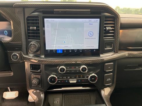 Used 2025 Ford F150 Lariat w/ Equipment Group 502A High AWD/4WD image 5