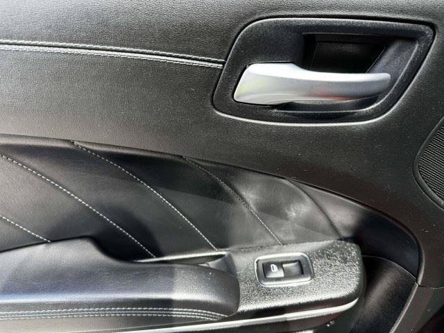 Used 2022 Dodge Charger Scat Pack RWD image 36