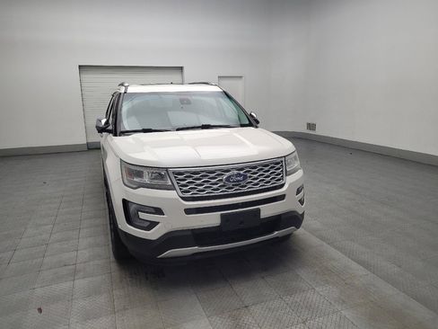 Used 2016 Ford Explorer Platinum image 14