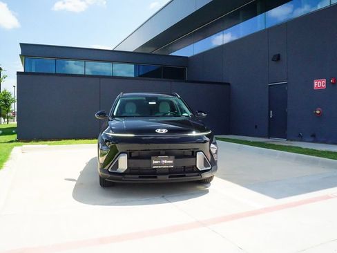 New 2026 Hyundai Kona SEL Sport FWD image 2