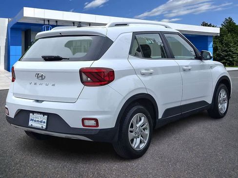 Used 2020 Hyundai Venue SEL w/ Convenience Package FWD image 24