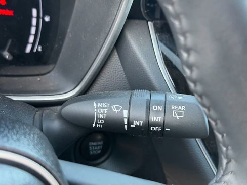 Used 2025 Toyota Corolla Cross XLE w/ Convenience Package FWD image 16