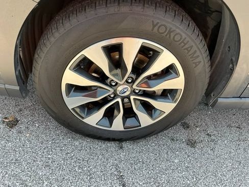 Certified 2024 Subaru Outback Limited AWD/4WD image 10