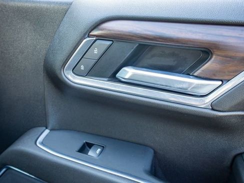 Used 2022 GMC Sierra 1500 SLT w/ X31 Off-Road Package image 31