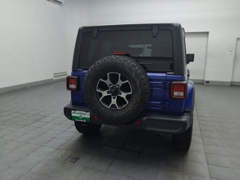 Used 2018 Jeep Wrangler Unlimited Sahara AWD/4WD image 7