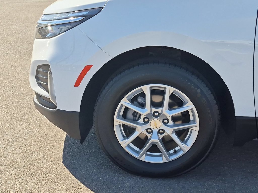Used 2023 Chevrolet Equinox LT FWD image 33