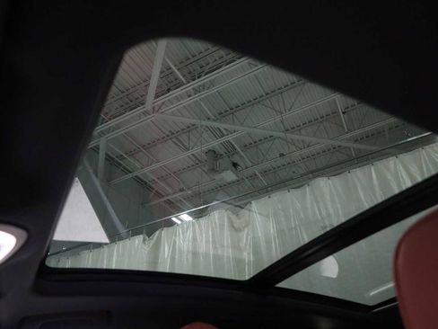 New 2026 Porsche Macan AWD/4WD image 19