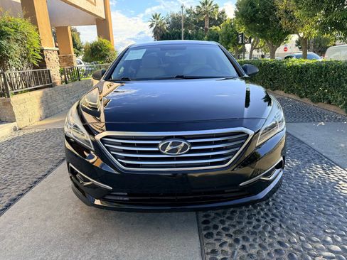 Used 2016 Hyundai Sonata SE image 2