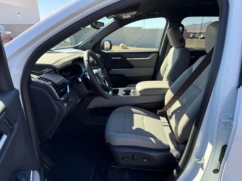 New 2026 GMC Acadia Elevation w/ LPO, Floor Liner Package image 10