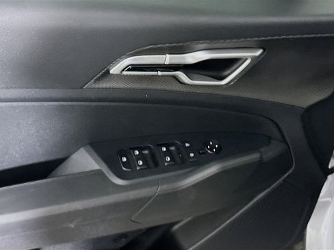 Used 2025 Kia Sportage LX image 15