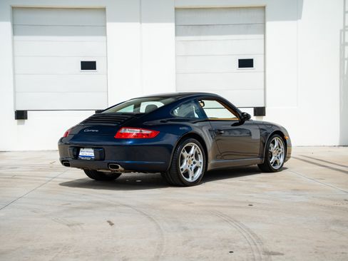 Used 2008 Porsche 911 Carrera RWD image 8