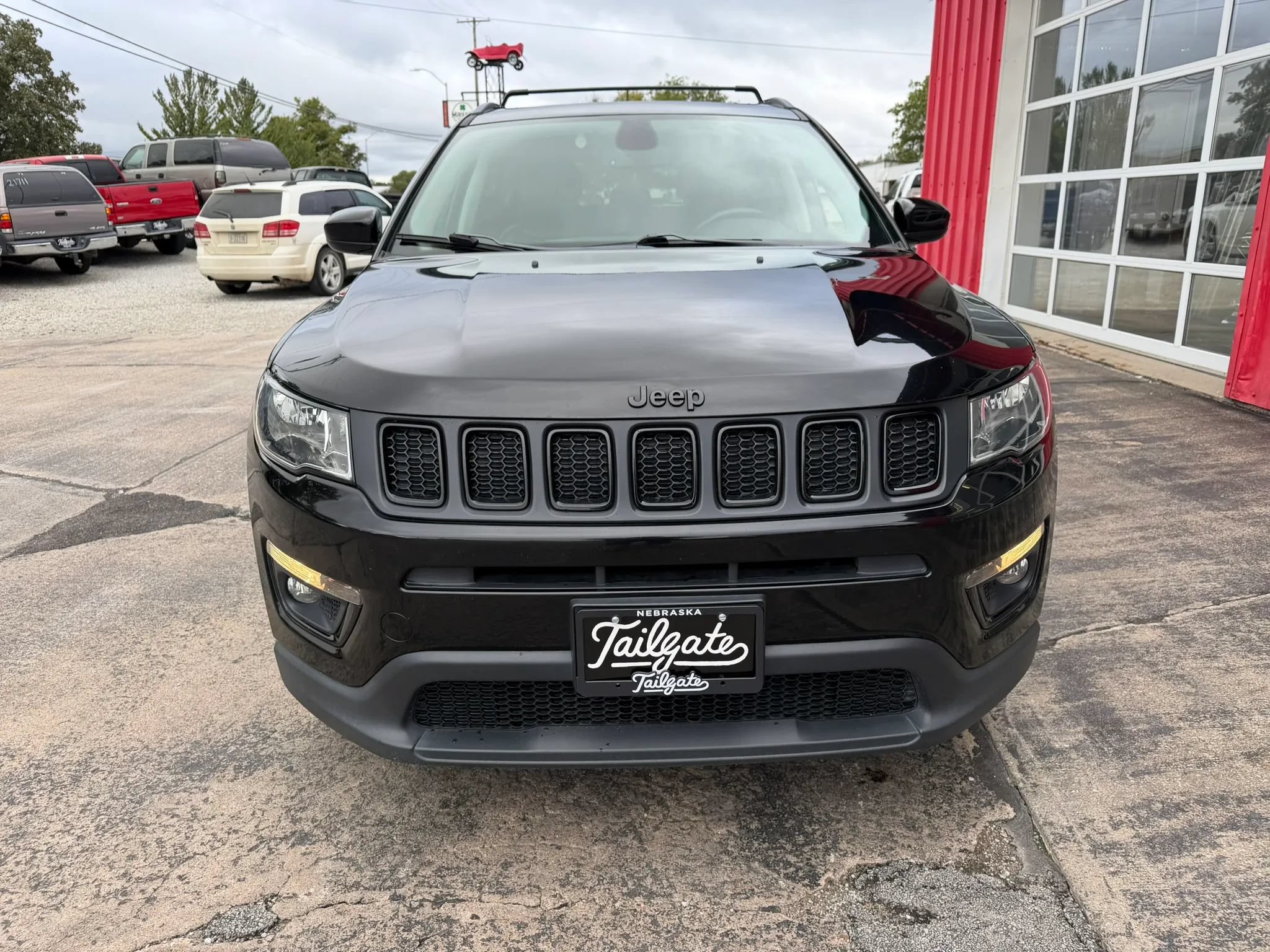Used 2021 Jeep Compass Latitude w/ Sun and Sound Group AWD/4WD image 3