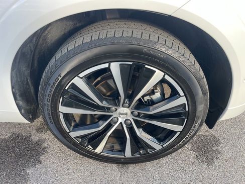 Certified 2023 Volvo XC60 B5 Plus w/ Climate Package image 12