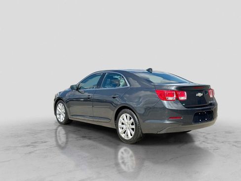 Used 2015 Chevrolet Malibu LT w/ Leather Package FWD image 4