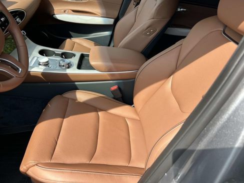 New 2026 Genesis GV70 2.5T Advanced AWD/4WD image 15
