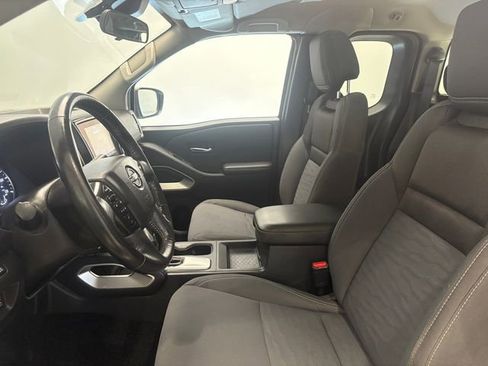 Used 2023 Nissan Frontier SV w/ SV Convenience Package AWD/4WD image 9