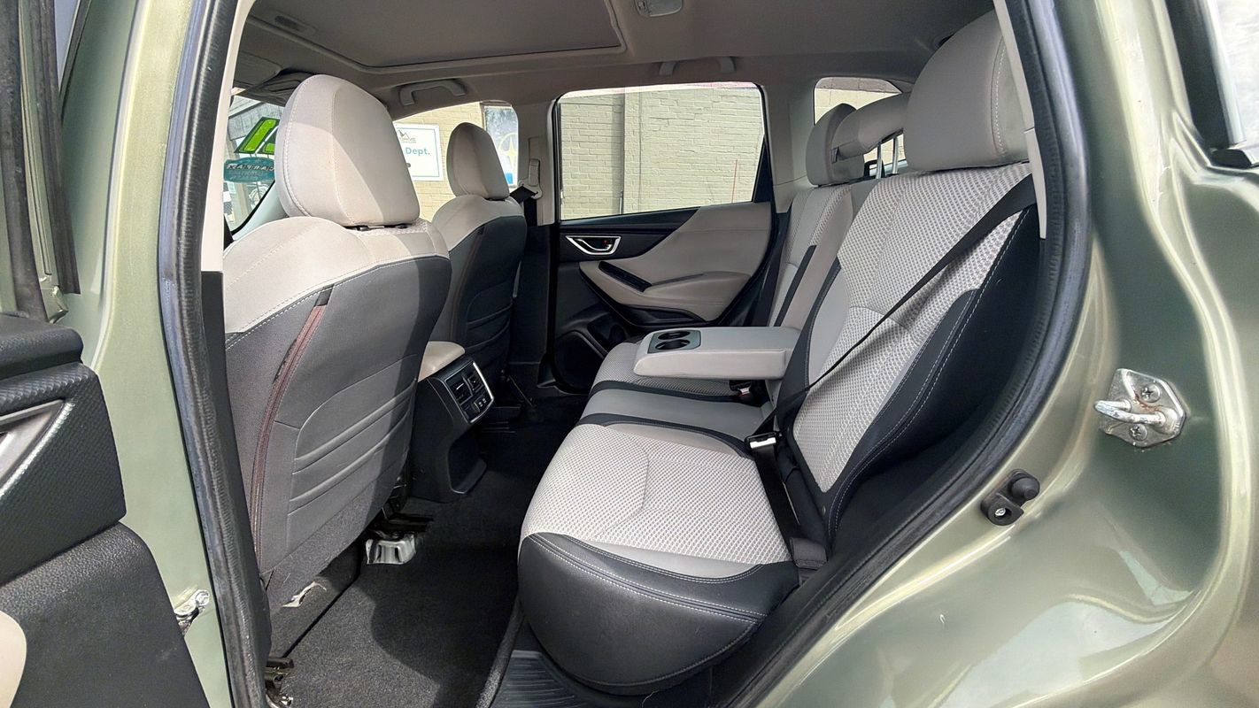 Used 2021 Subaru Forester Premium AWD/4WD image 22
