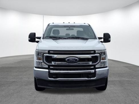 Used 2022 Ford F250 XLT AWD/4WD image 2