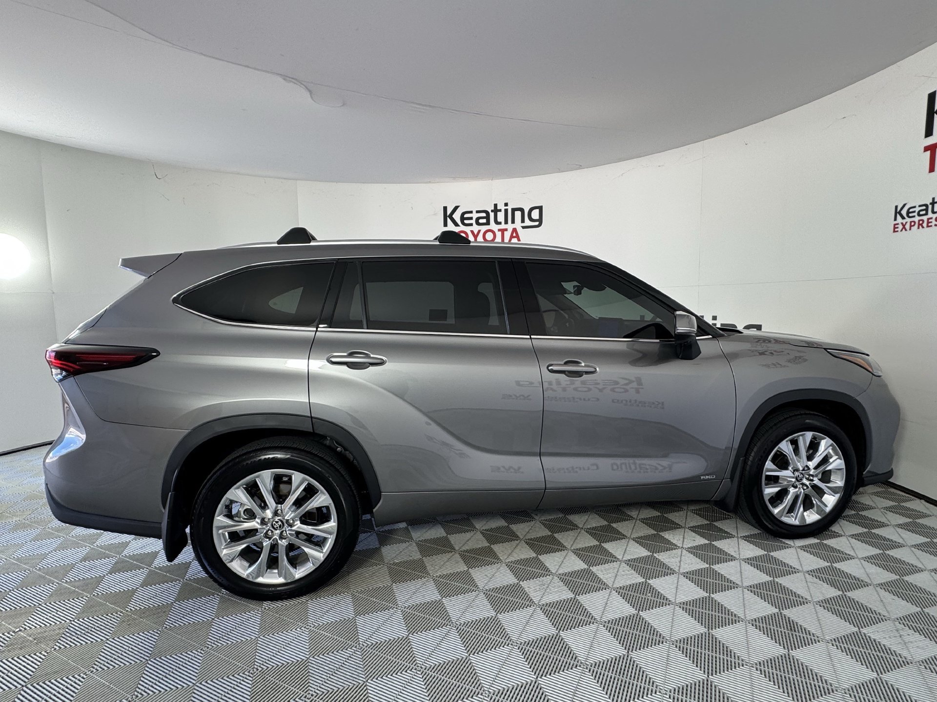 New 2026 Toyota Highlander Limited AWD/4WD image 4