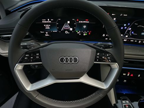 Used 2025 Audi Q5 Prestige AWD/4WD image 15