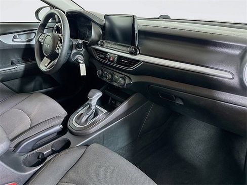 Used 2023 Kia Forte LXS w/ LXS Technology Package image 26