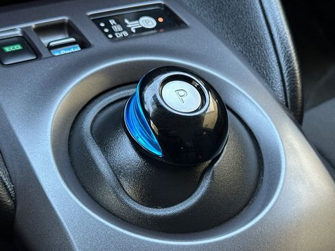 Used 2024 Nissan Leaf S FWD image 21