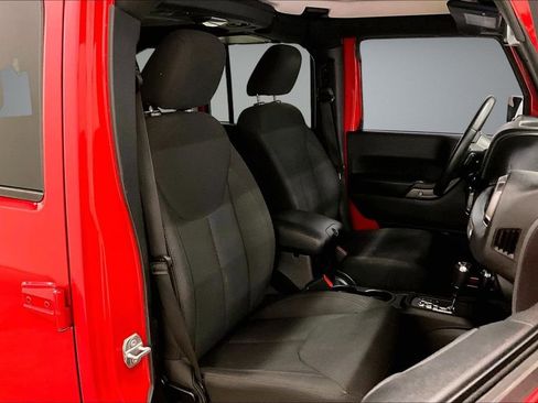 Used 2018 Jeep Wrangler Unlimited Sport S image 30